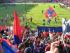 jucatorii fac turul stadionului