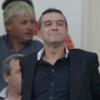Becali ataca din nou suporterii
