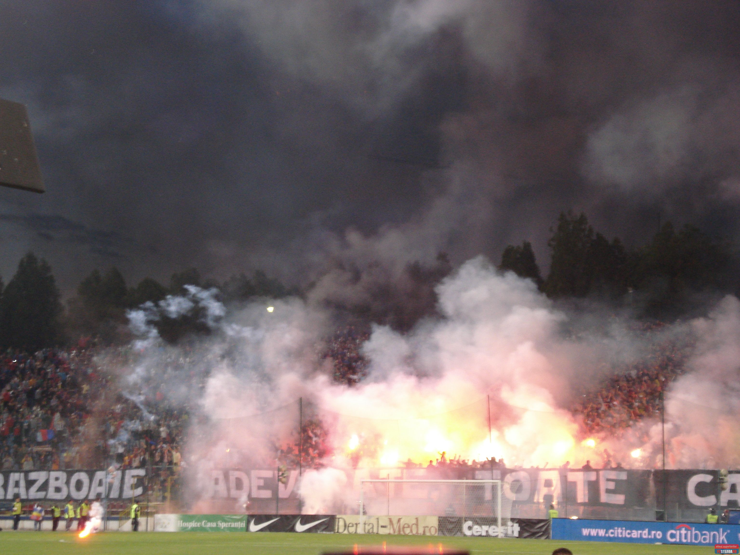 poze steaua dinamo ultras suporteri torte